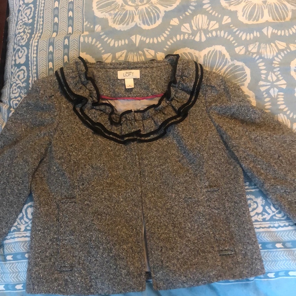 COPY - Ann Taylor blazer with ruffle neck line. 3 clasps front closure.